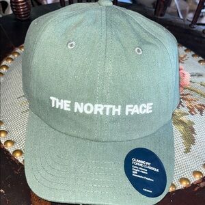 BN The North Face Sage Green Adjustable Cap